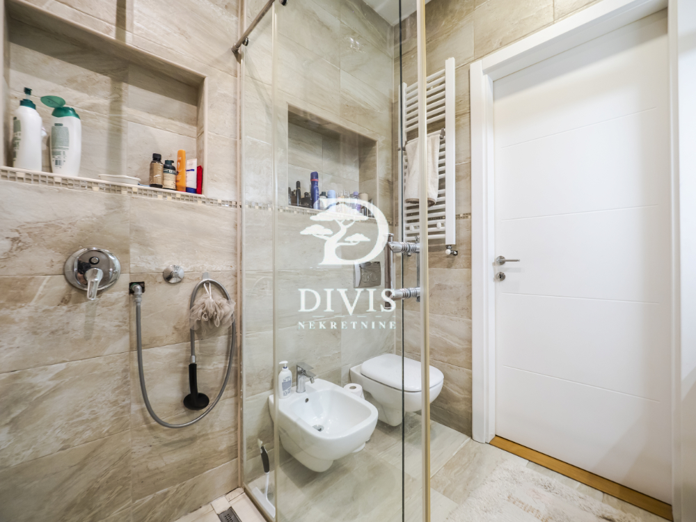 Slika 8 - Kosovska, Trosoban stan na prodaju, 95m2, 417.000€